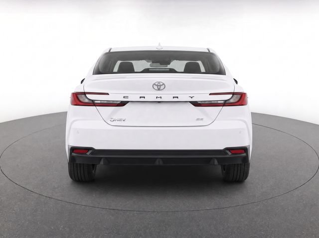 Used 2025 Toyota Camry SE w/ Convenience Package FWD image 3
