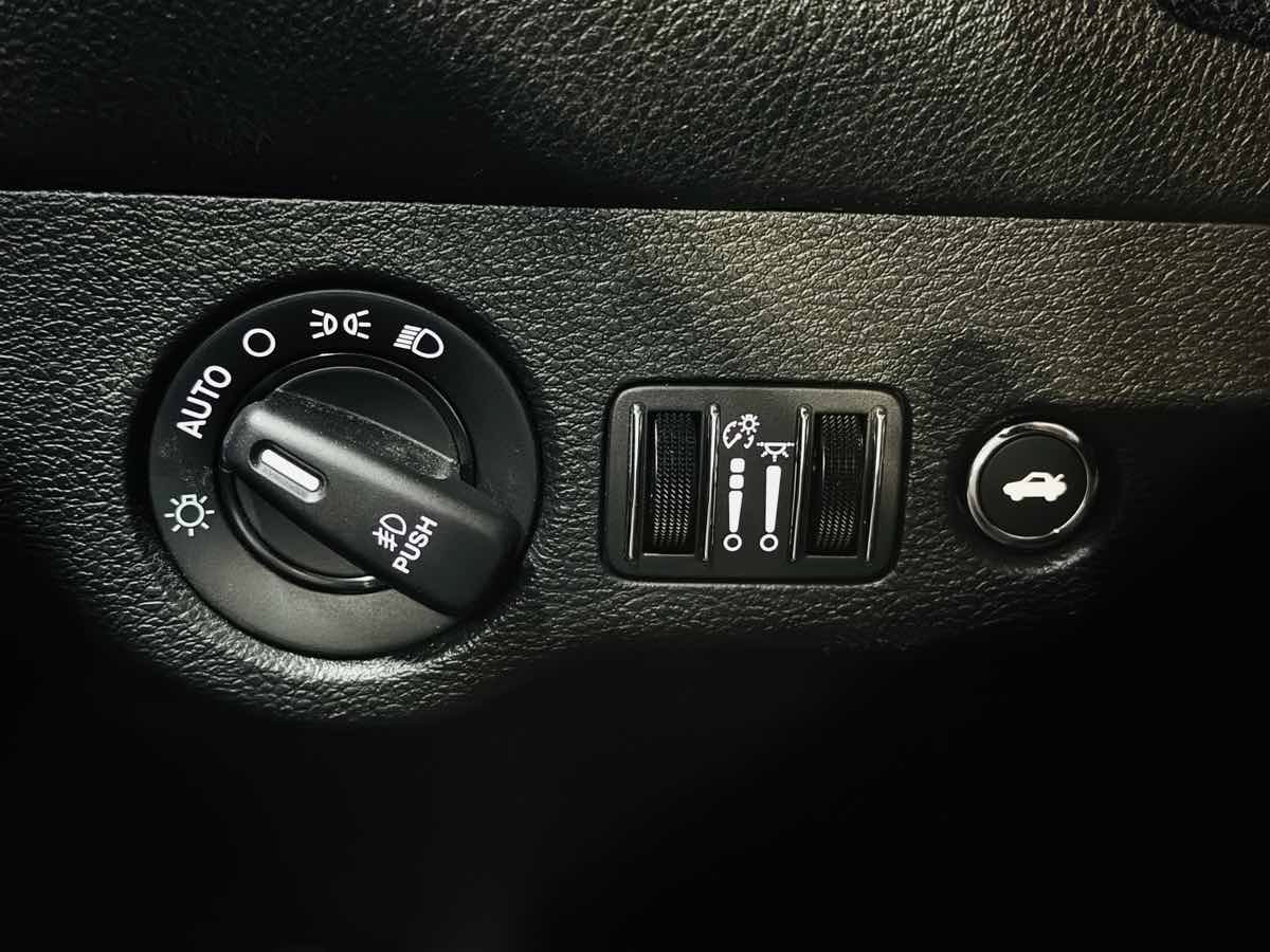 Used 2020 Dodge Challenger R/T Scat Pack w/ Plus Package RWD image 22