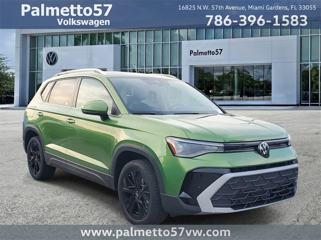 New 2025 Volkswagen Taos SE image 1