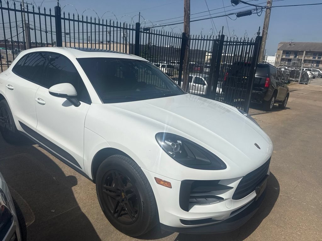 Used 2021 Porsche Macan AWD/4WD image 30