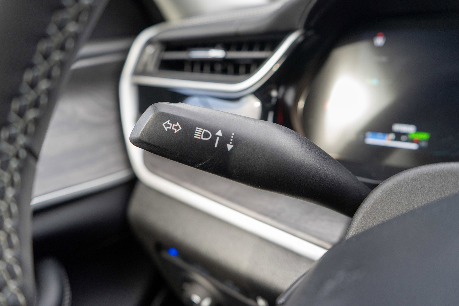 Used 2022 Jeep Grand Cherokee Limited 4xe w/ Luxury Tech Group II AWD/4WD image 30