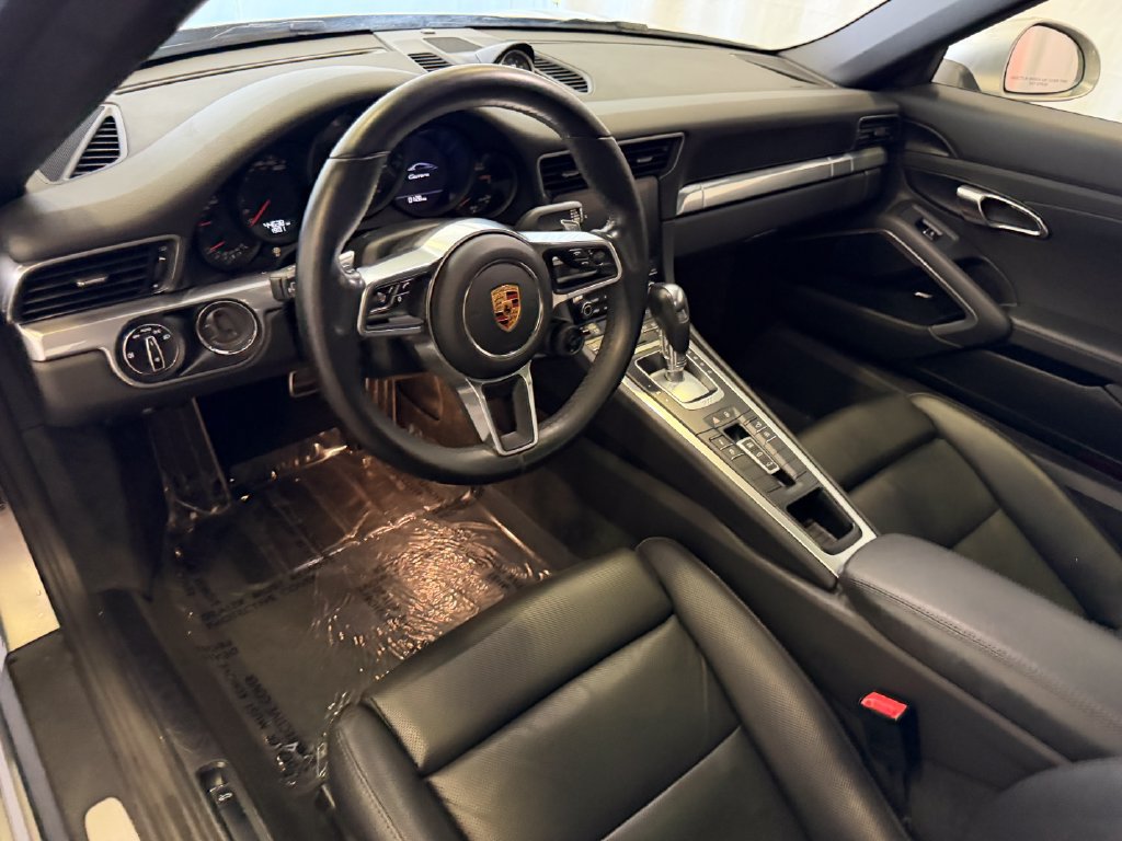 Certified 2017 Porsche 911 Carrera RWD image 4
