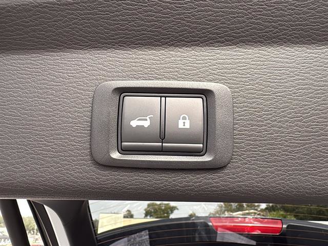 New 2026 Mitsubishi Outlander SE AWD/4WD image 13