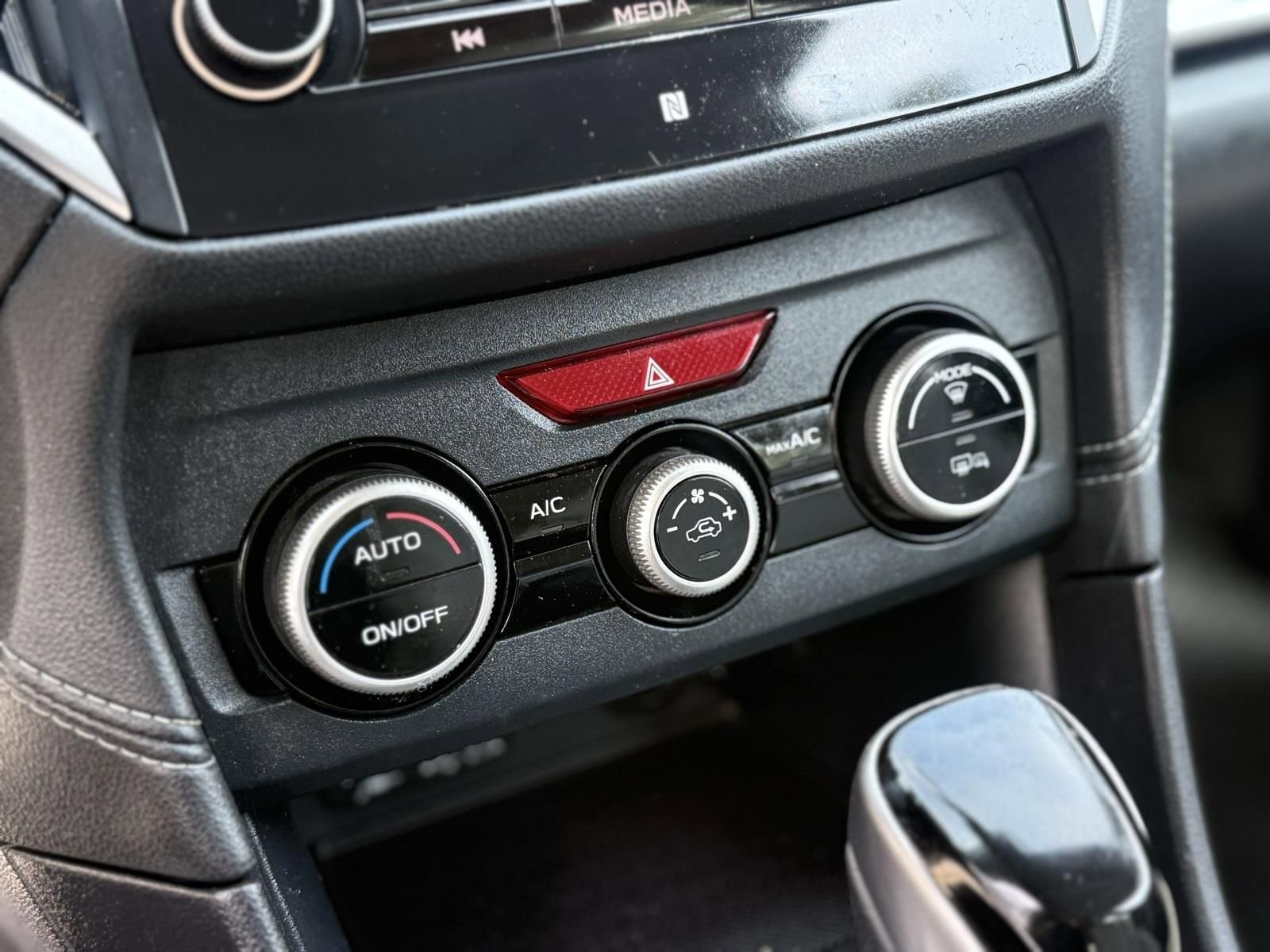 Used 2020 Subaru Impreza 2.0i Limited w/ Popular Package #2 image 31