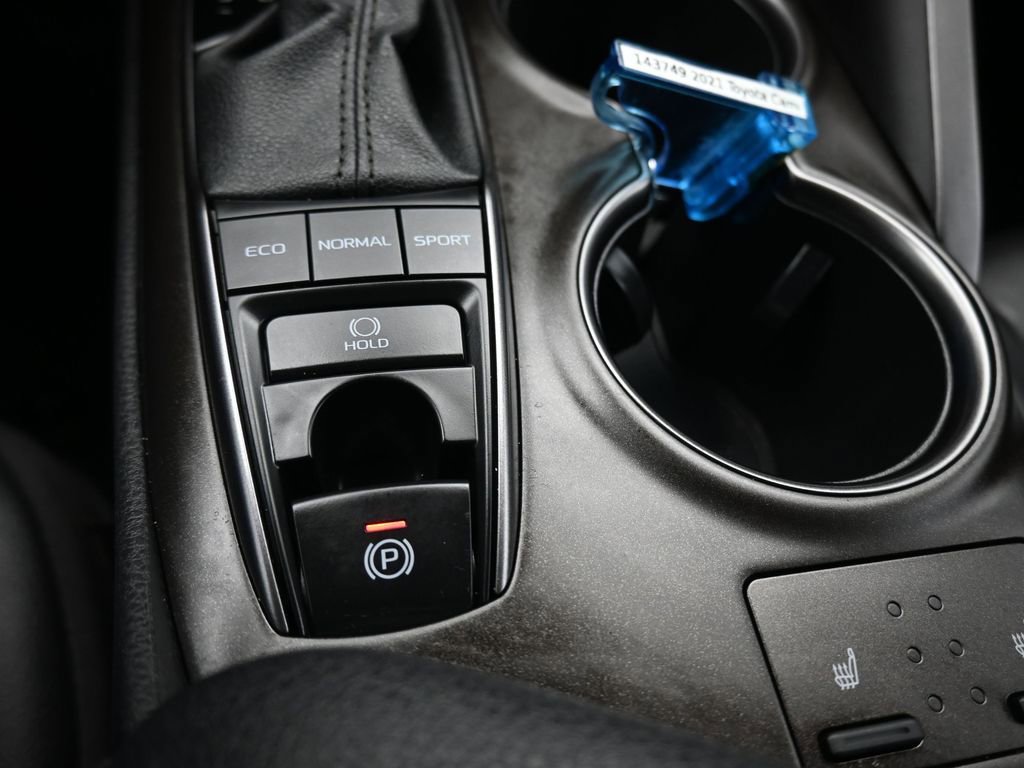Used 2021 Toyota Camry XSE image 19