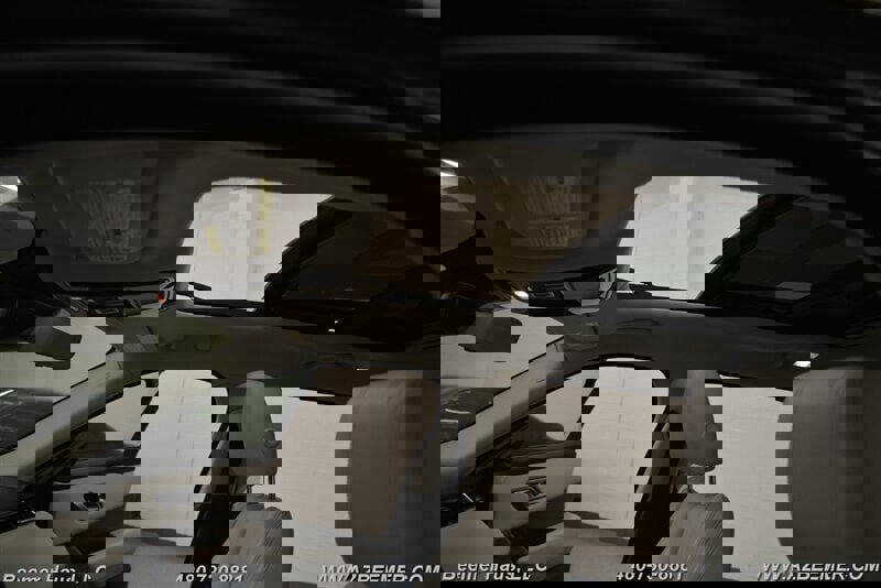 Used 2020 Land Rover Range Rover Velar S image 36