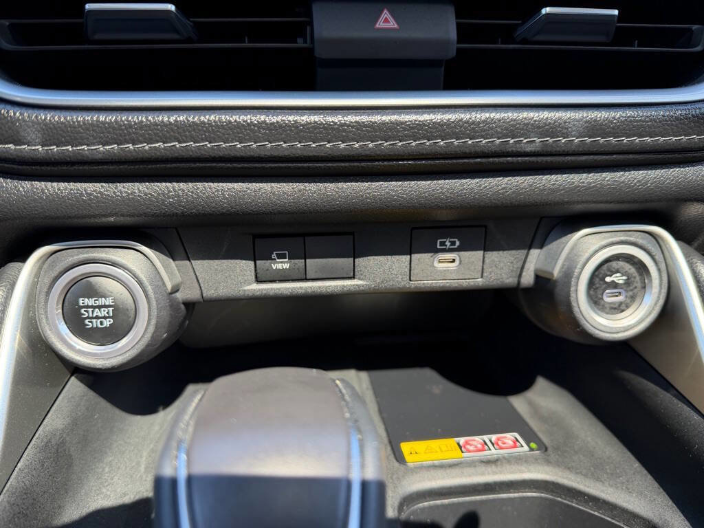 Used 2024 Toyota Grand Highlander AWD image 25
