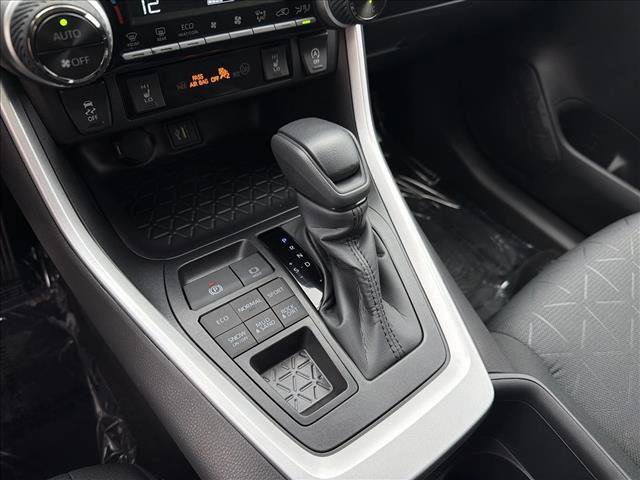 New 2025 Toyota RAV4 XLE image 18