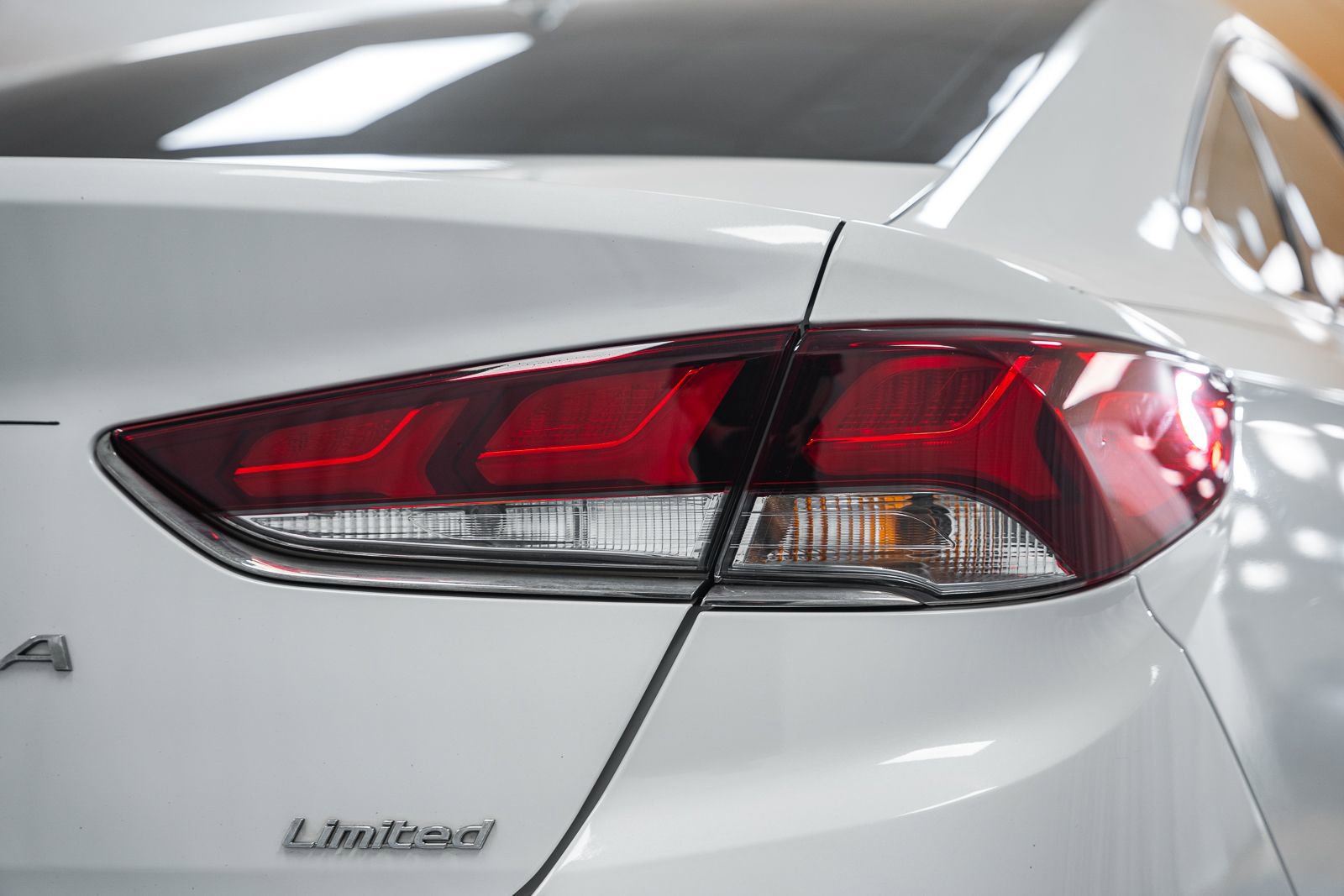 Used 2018 Hyundai Sonata Limited image 7