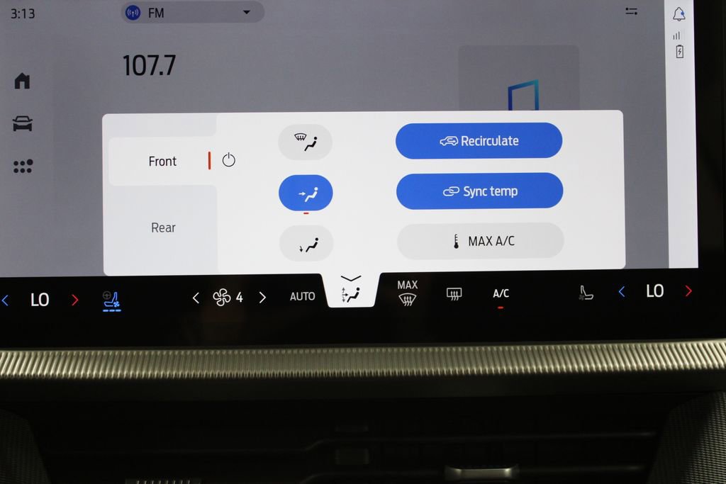 Used 2025 Ford Explorer ST image 50