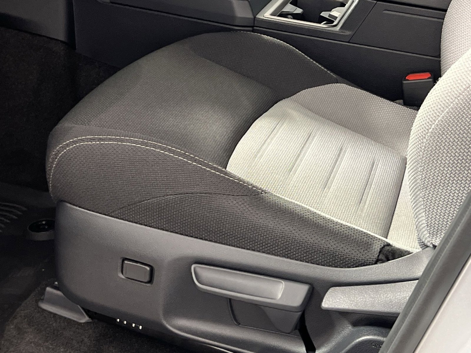 Used 2025 Toyota 4Runner TRD Off-Road image 14