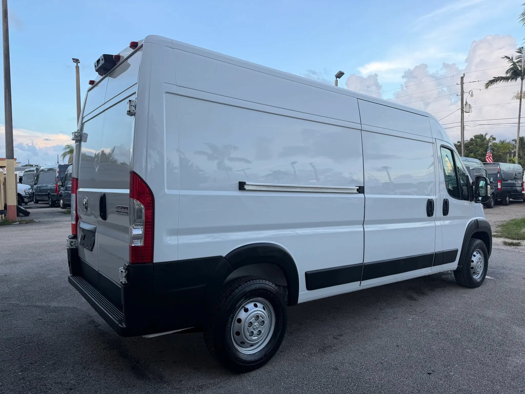 Used 2023 RAM ProMaster 2500 159 High Roof FWD image 6