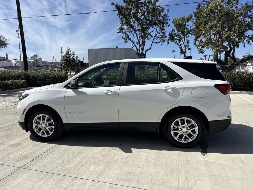 Used 2022 Chevrolet Equinox LS image 6