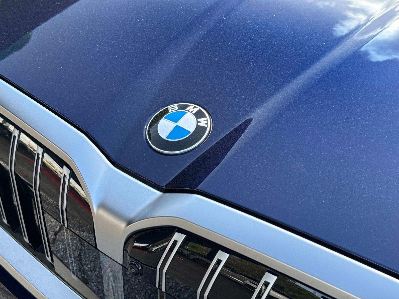 Used 2026 BMW 530i xDrive AWD/4WD image 10