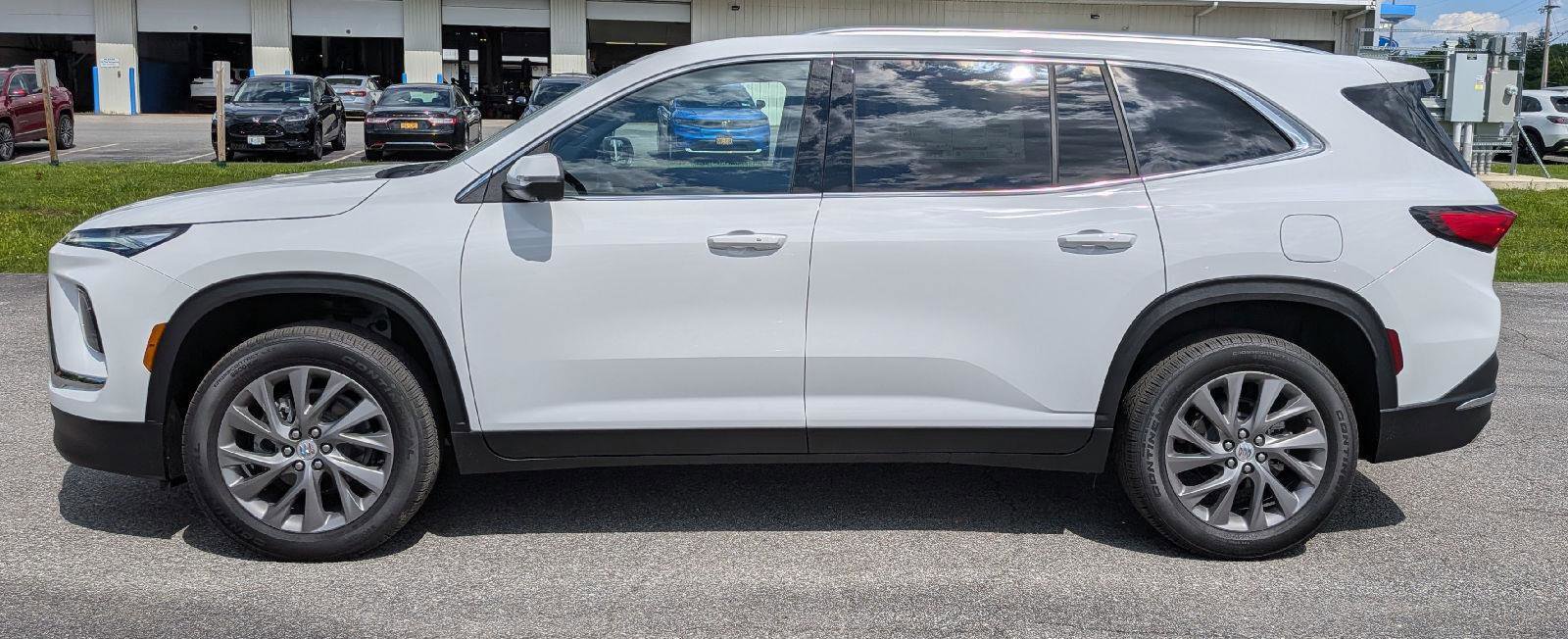 New 2026 Buick Enclave Preferred w/ Power Package AWD/4WD image 5