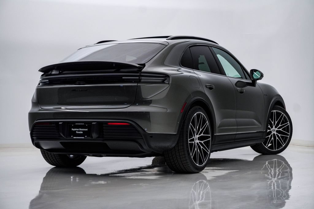 New 2026 Porsche Macan 4 Electric AWD/4WD image 12