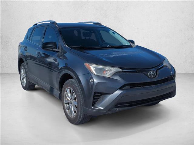 Used 2018 Toyota RAV4 LE image 3