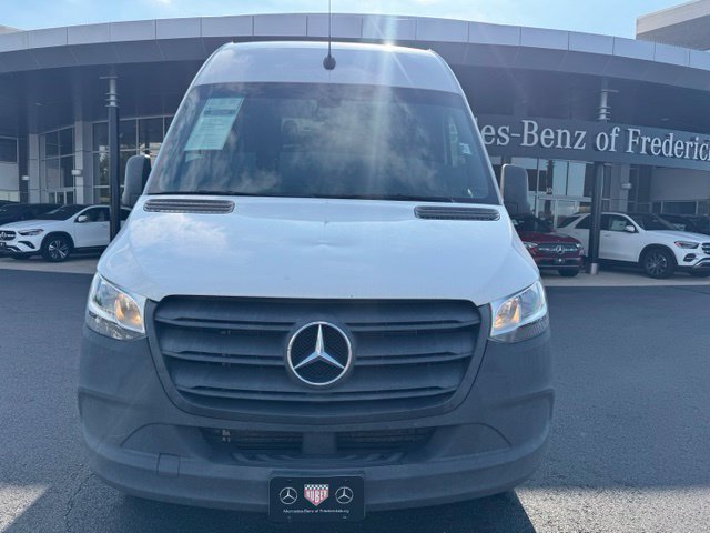 Used 2024 Mercedes-Benz Sprinter 2500 image 2