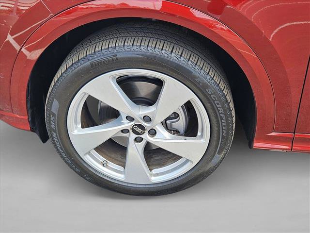 Certified 2025 Audi Q5 Premium w/ Premium Plus AWD/4WD image 25