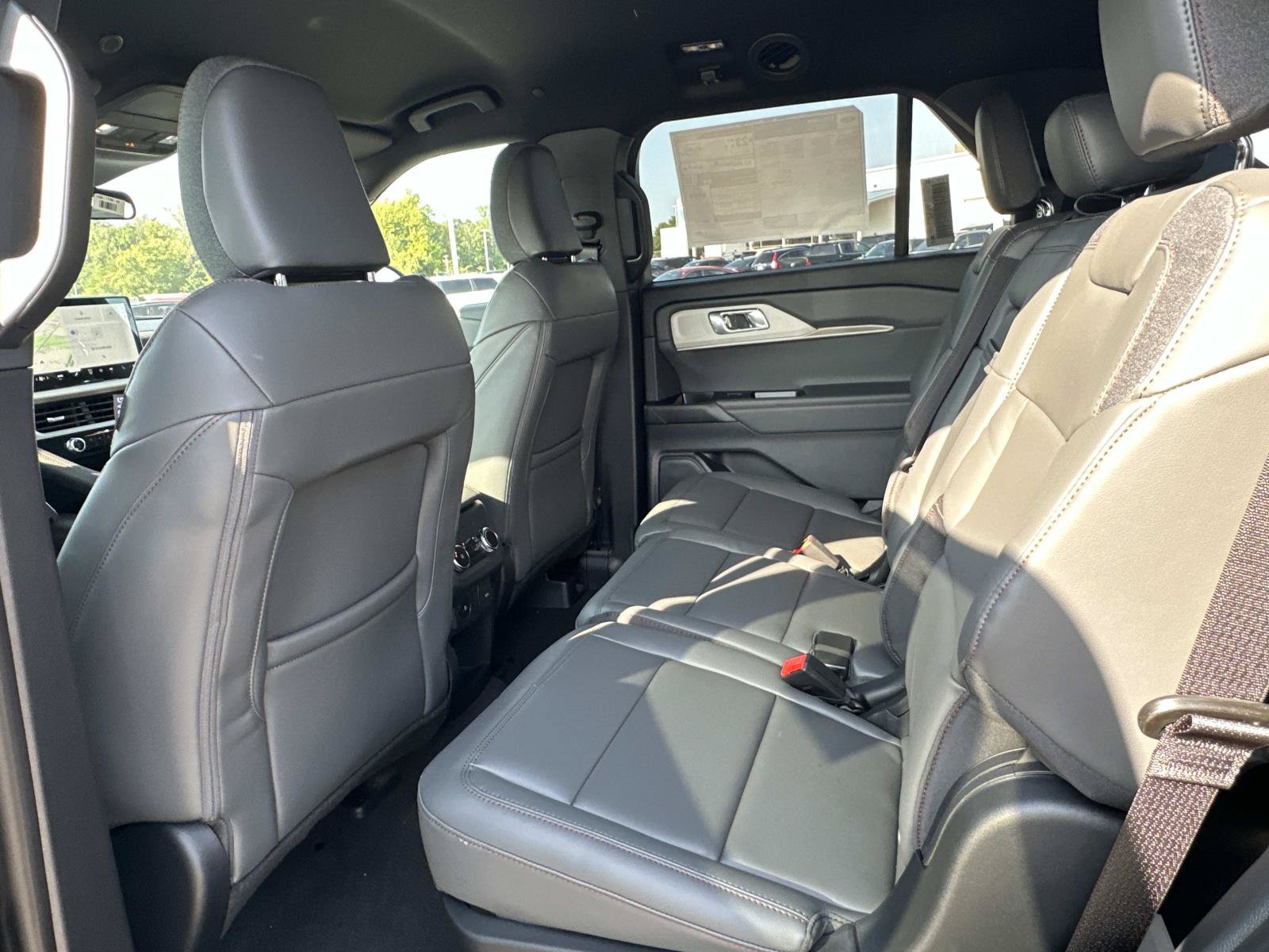New 2027 Ford Explorer Active w/ Active Comfort Package AWD/4WD image 26