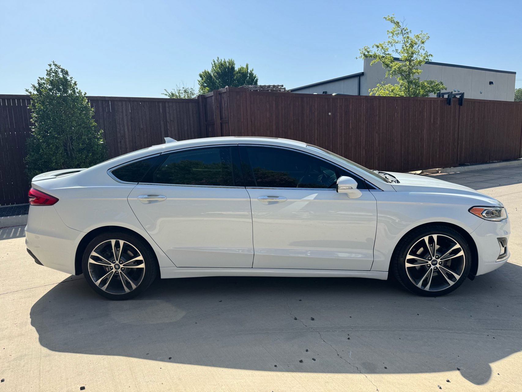 Used 2020 Ford Fusion Titanium AWD/4WD image 2
