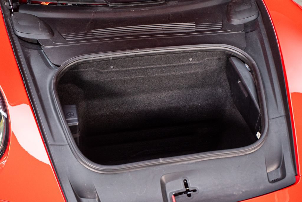 Used 2025 Porsche 911 Carrera RWD image 9
