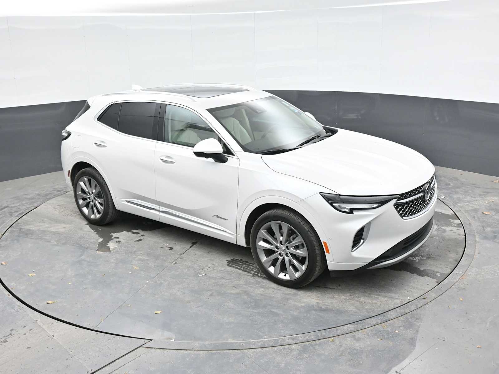 Used 2023 Buick Envision Avenir AWD/4WD image 18