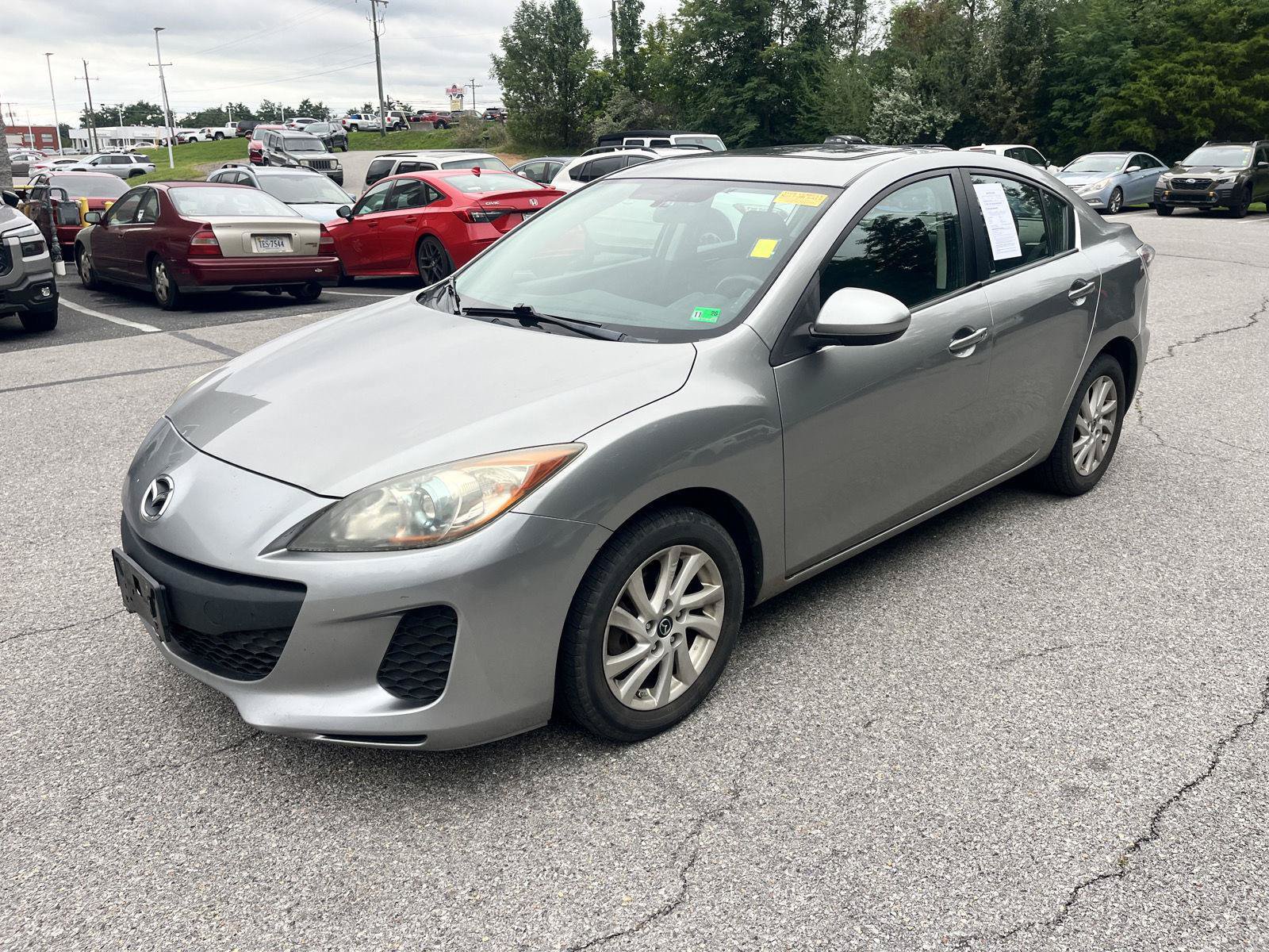 Used 2013 MAZDA MAZDA3 i Touring FWD image 3