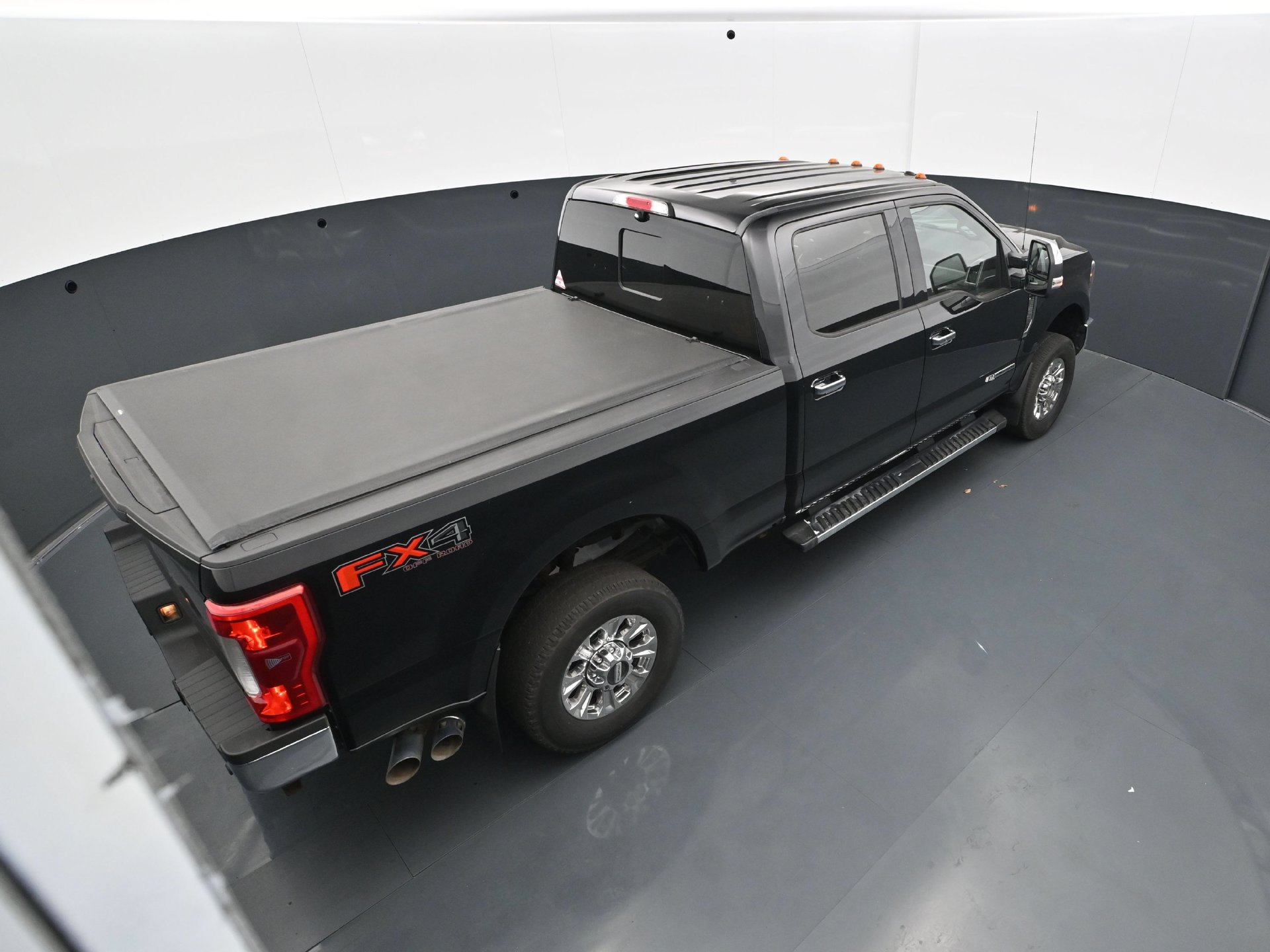 Used 2018 Ford F350 Lariat w/ Lariat Ultimate Package AWD/4WD image 39