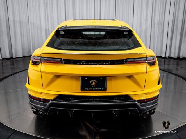 Used 2024 Lamborghini Urus Performante AWD/4WD image 18