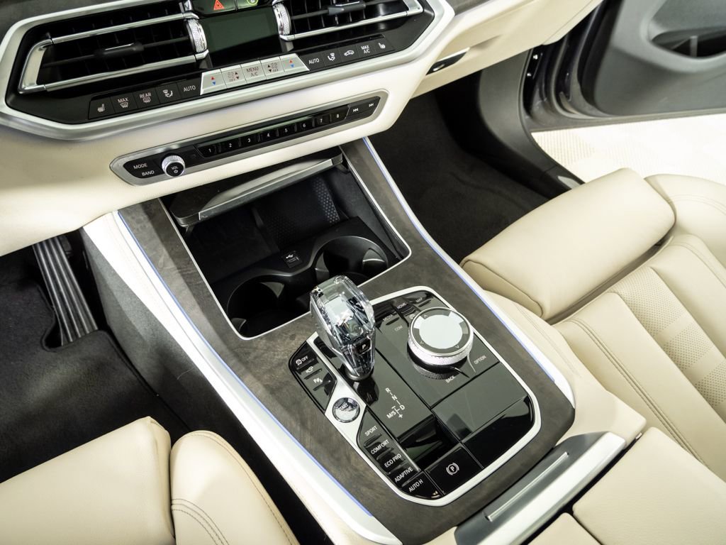 Used 2022 BMW X5 sDrive40i w/ Premium Package image 16