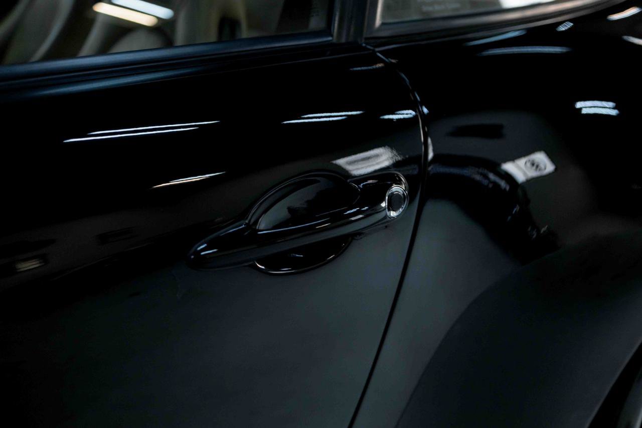 Used 1998 Porsche 911 Carrera 4S image 25