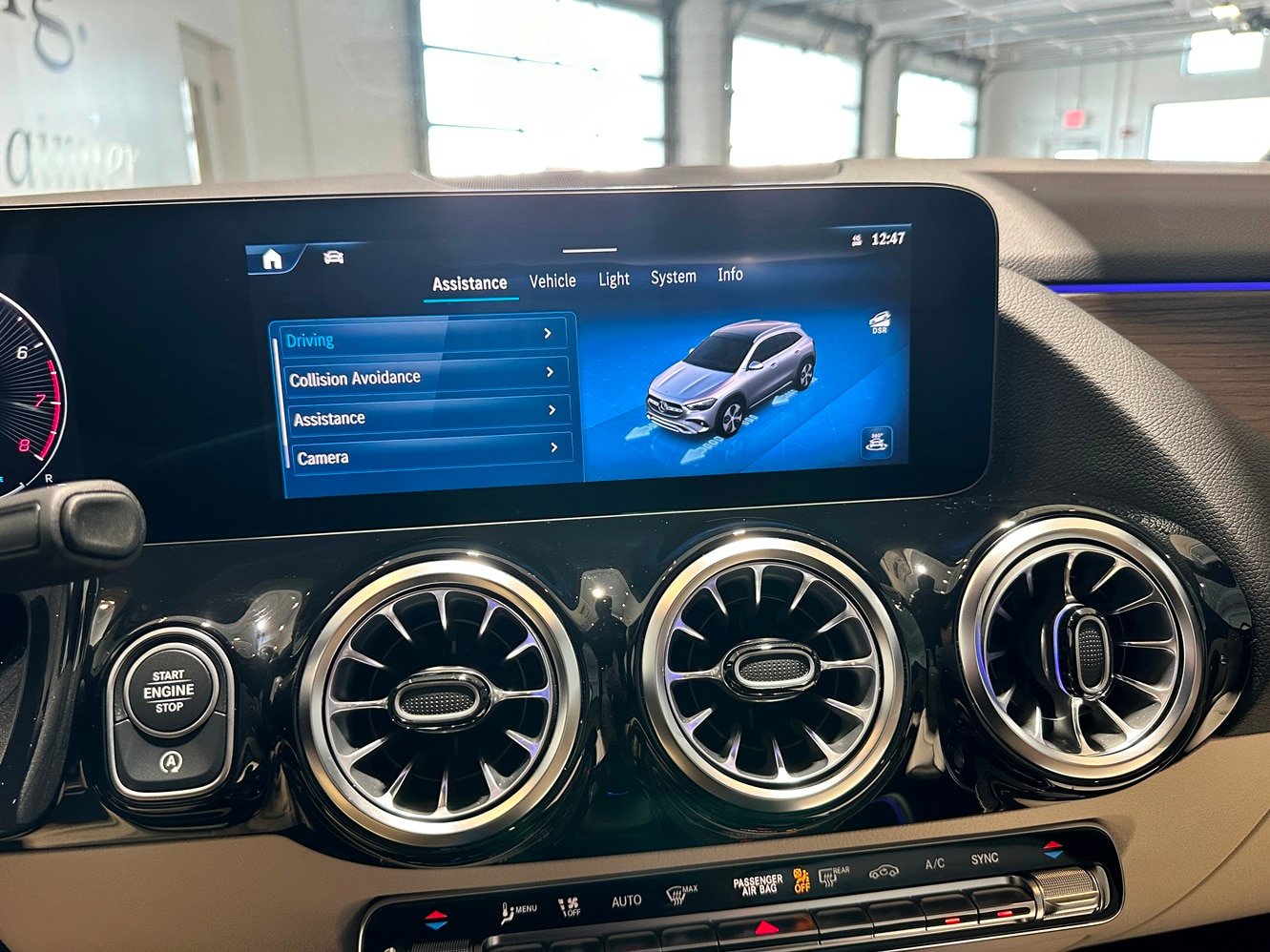 New 2026 Mercedes-Benz GLA 250 4MATIC image 10
