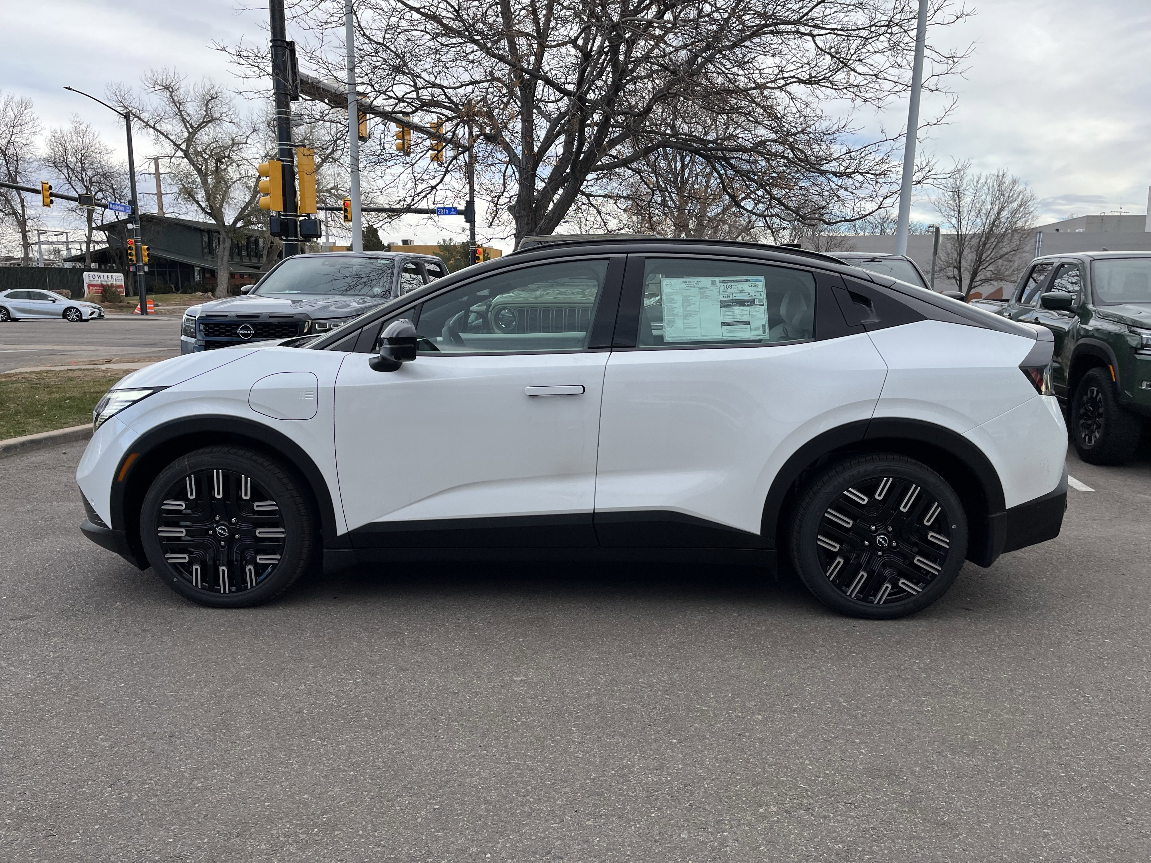 New 2026 Nissan Leaf Platinum+ w/ Cargo Package (Platinum+) image 5