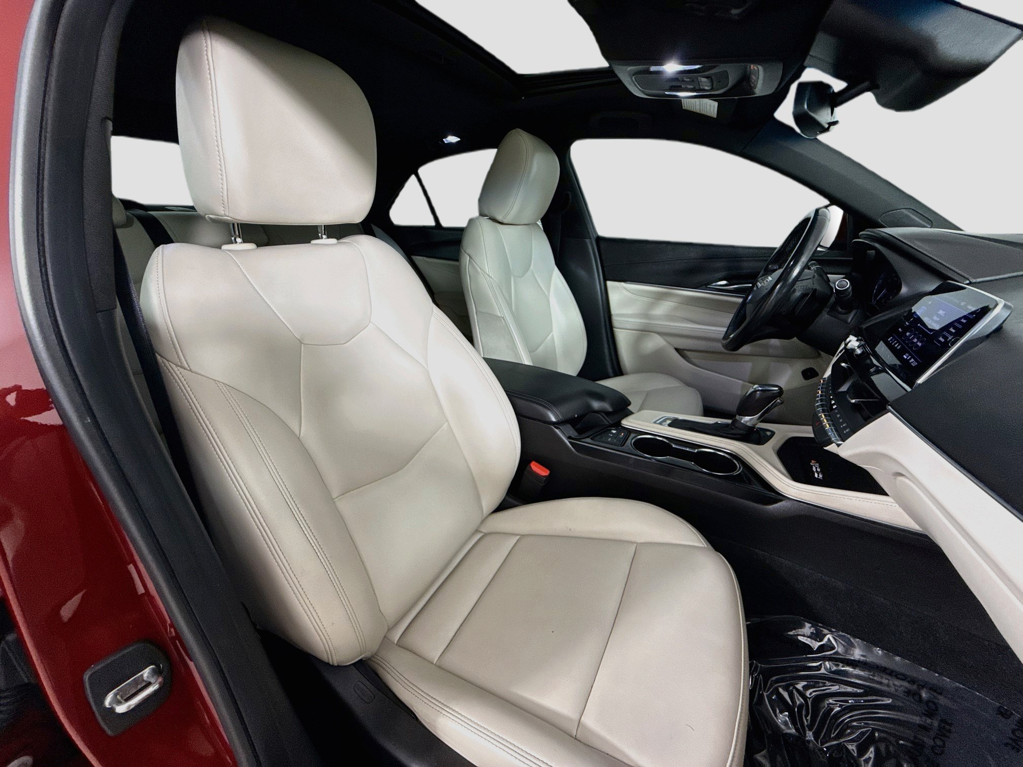 Used 2020 Cadillac CT4 Luxury w/ Sun And Sound Package RWD image 31