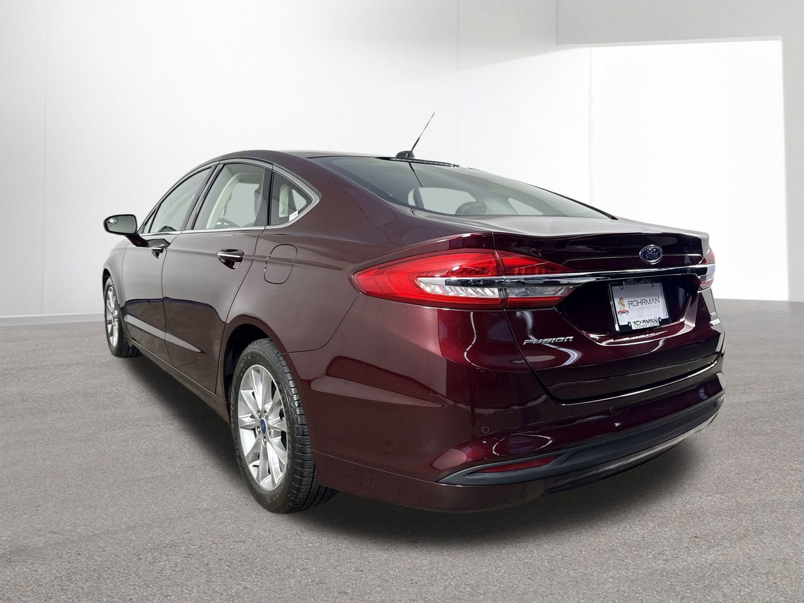 Used 2017 Ford Fusion SE w/ Fusion SE Technology Package image 33