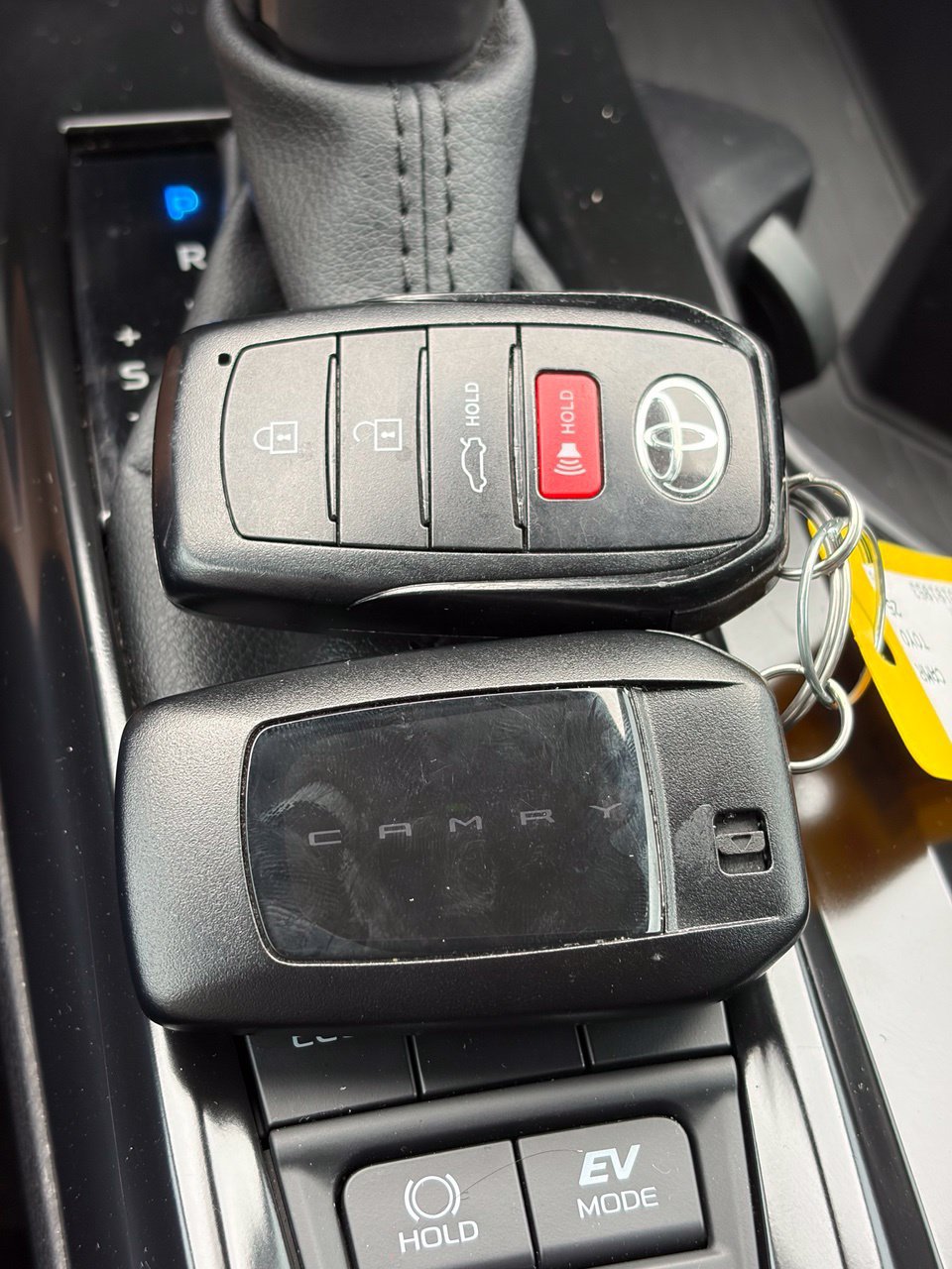Used 2025 Toyota Camry SE FWD image 11