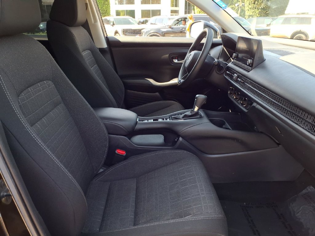 Used 2024 Honda HR-V LX image 7