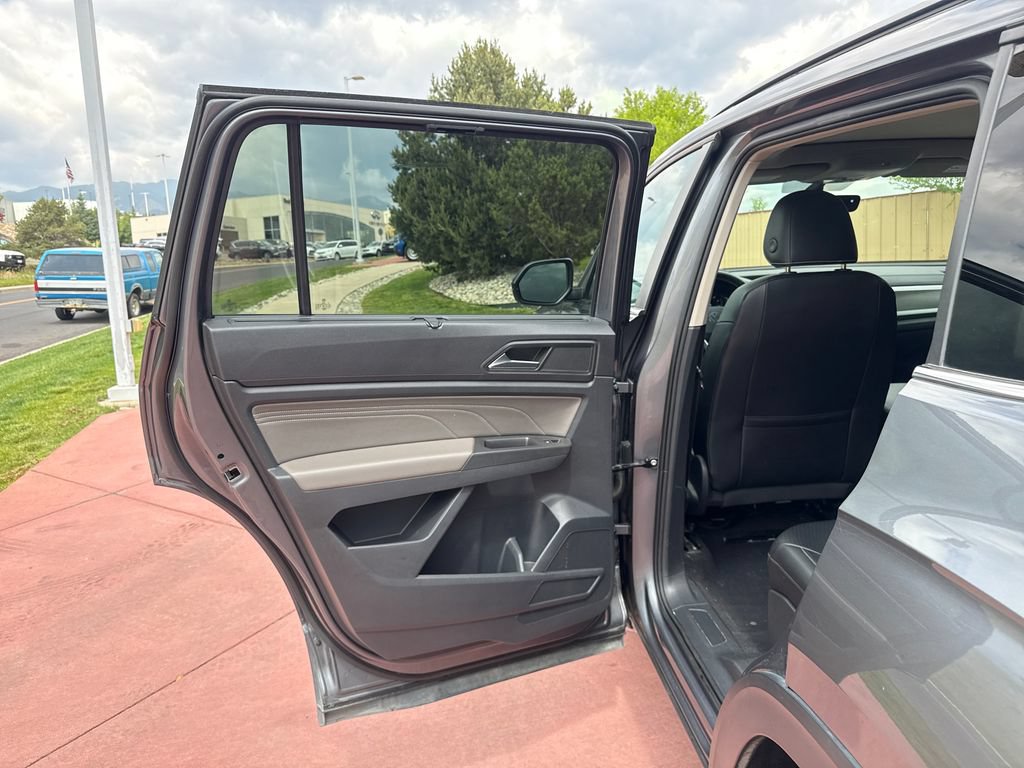Used 2022 Volkswagen Atlas SE AWD/4WD image 18
