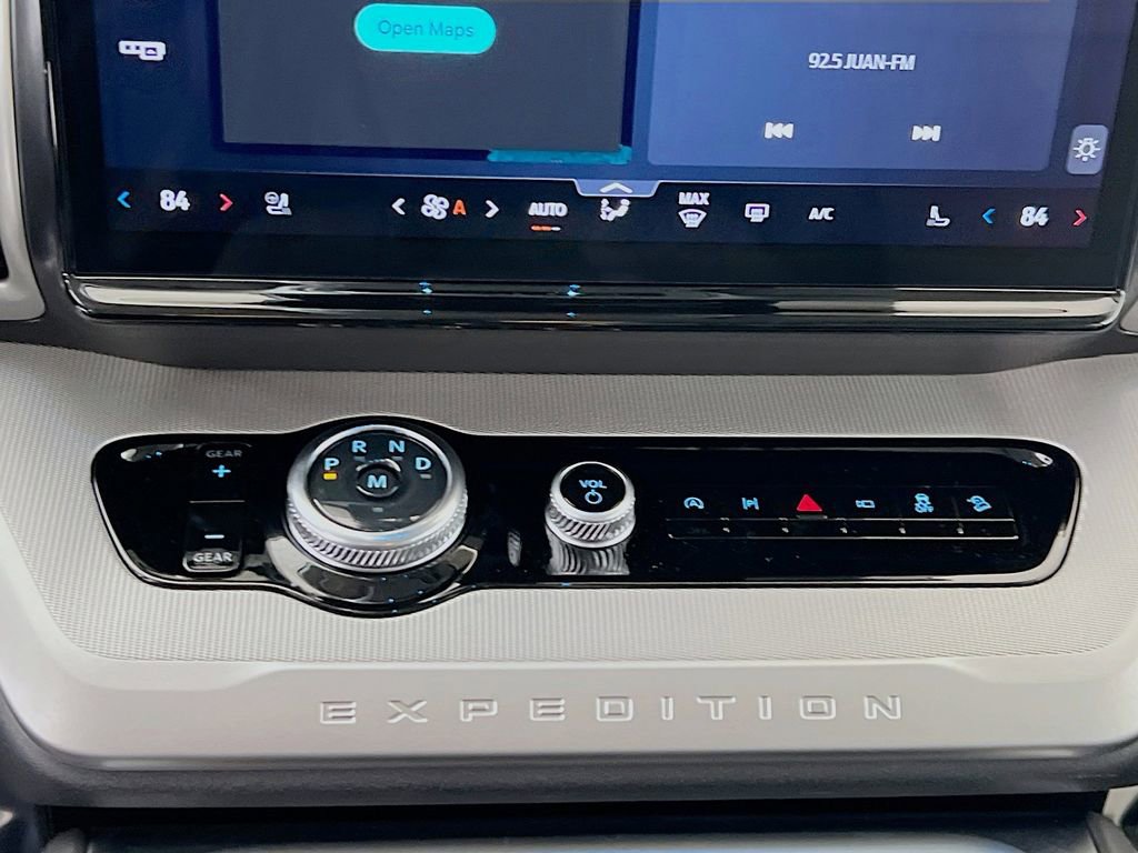 New 2026 Ford Expedition Active image 9