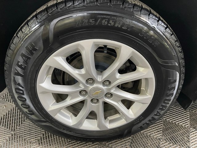 Used 2020 Chevrolet Equinox LT AWD/4WD image 13
