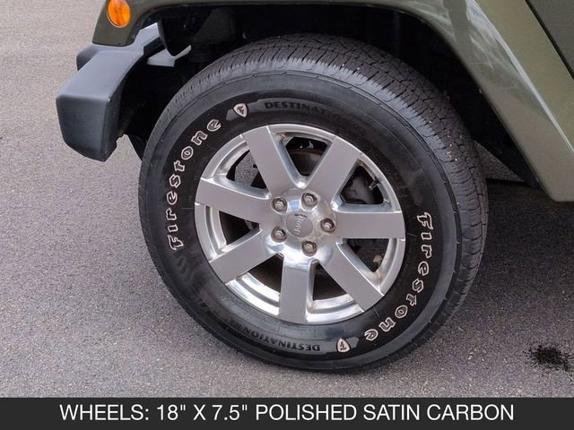 Used 2015 Jeep Wrangler Unlimited Sahara w/ Dual Top Group AWD/4WD image 25