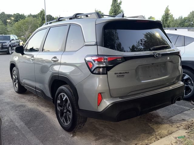 Certified 2025 Subaru Forester Premium AWD/4WD image 4