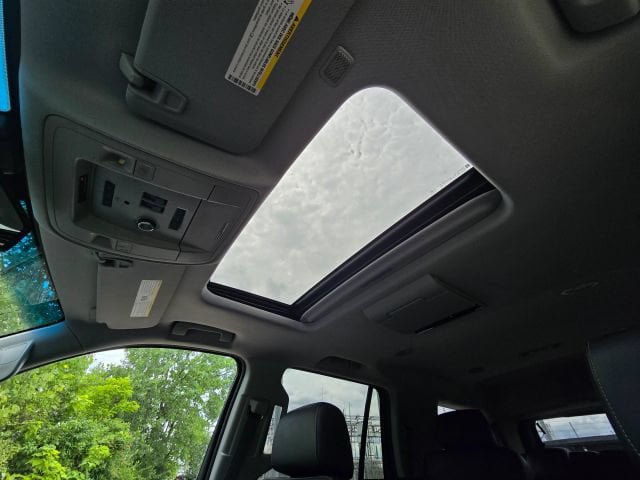 Used 2016 Chevrolet Tahoe LTZ AWD/4WD image 36