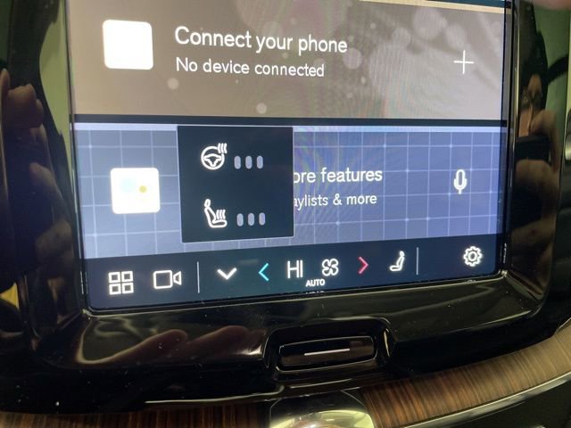 Certified 2024 Volvo XC60 T8 Plus w/ Protection Package Premier image 32