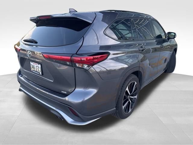 Used 2021 Toyota Highlander XSE image 7