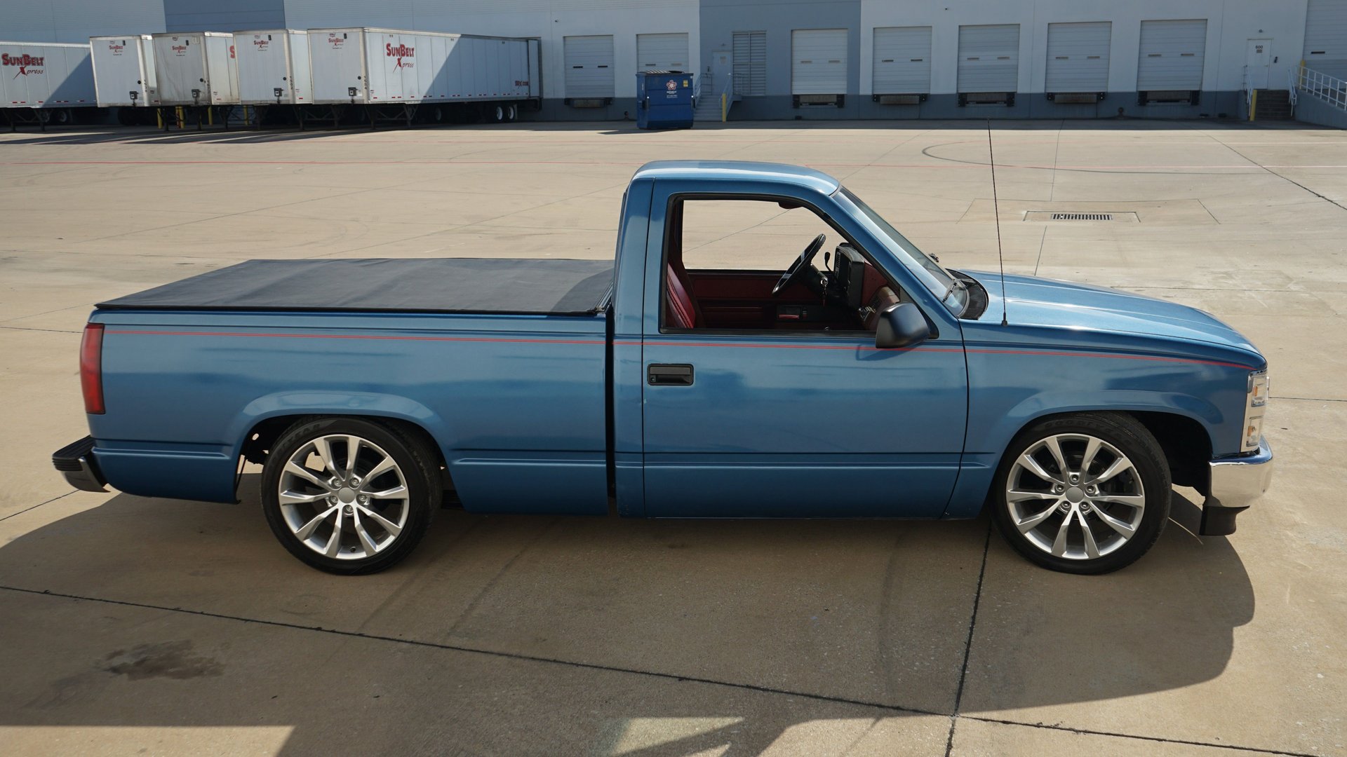 Used 1990 Chevrolet Silverado 1500 2WD Regular Cab image 17