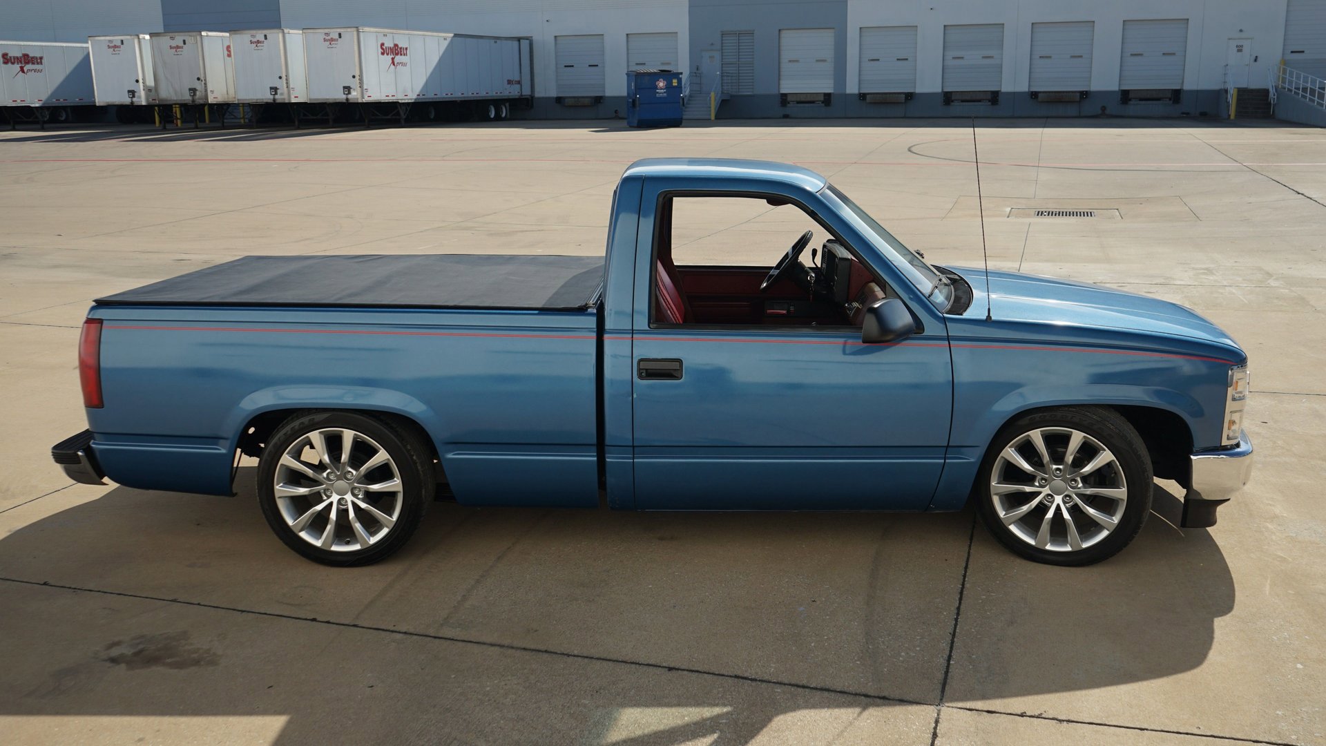 Used 1990 Chevrolet Silverado 1500 2WD Regular Cab image 17