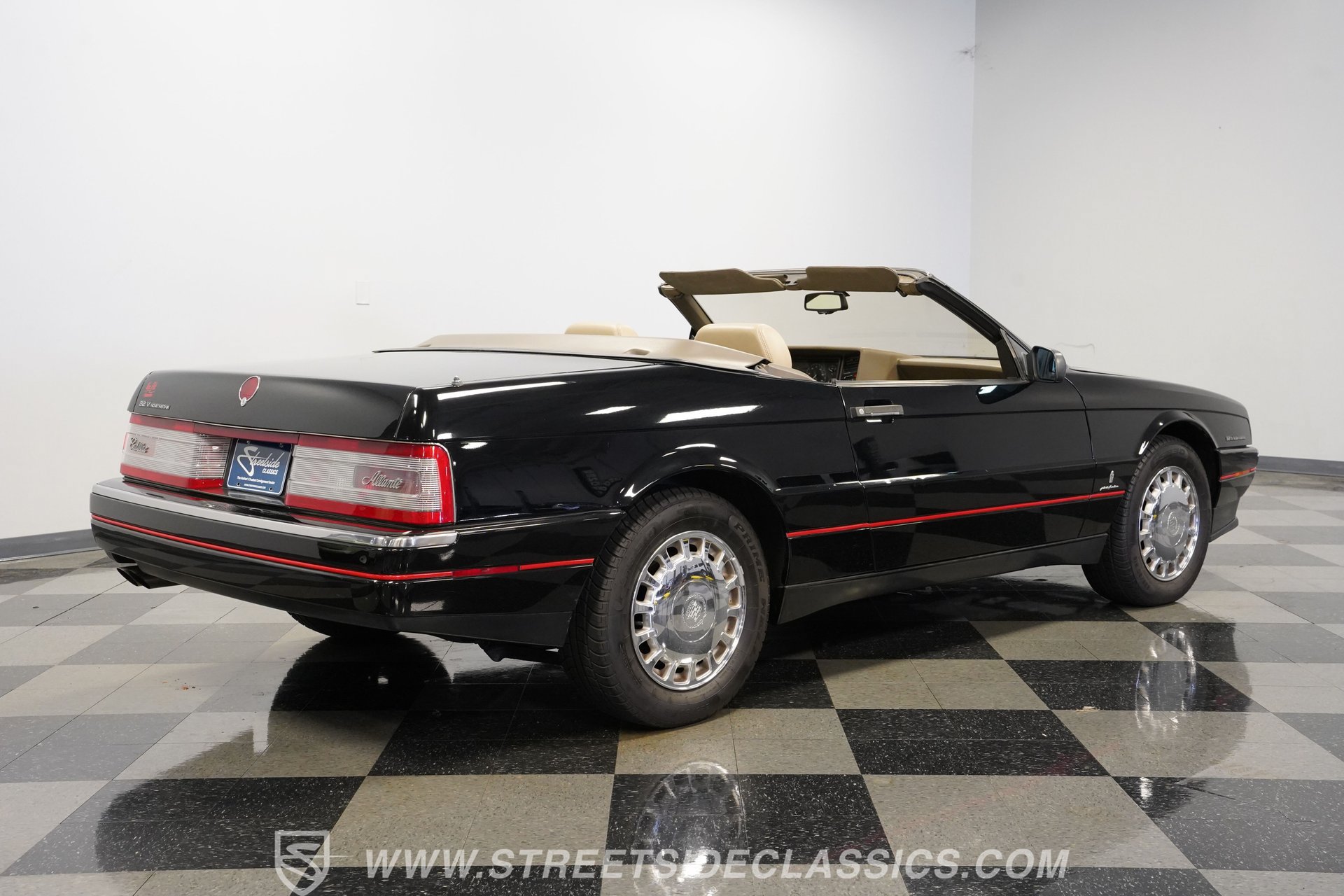 Used 1993 Cadillac Allante FWD image 13