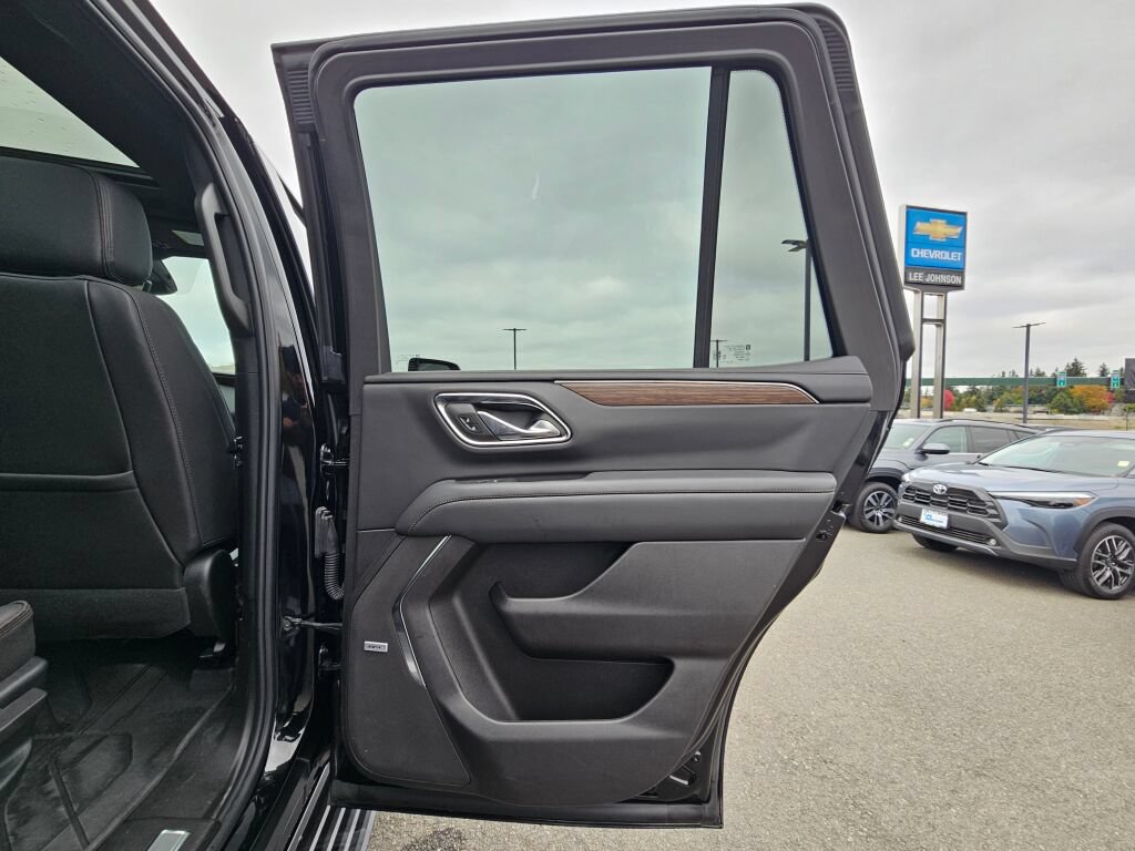 Certified 2023 Chevrolet Tahoe High Country AWD/4WD image 31